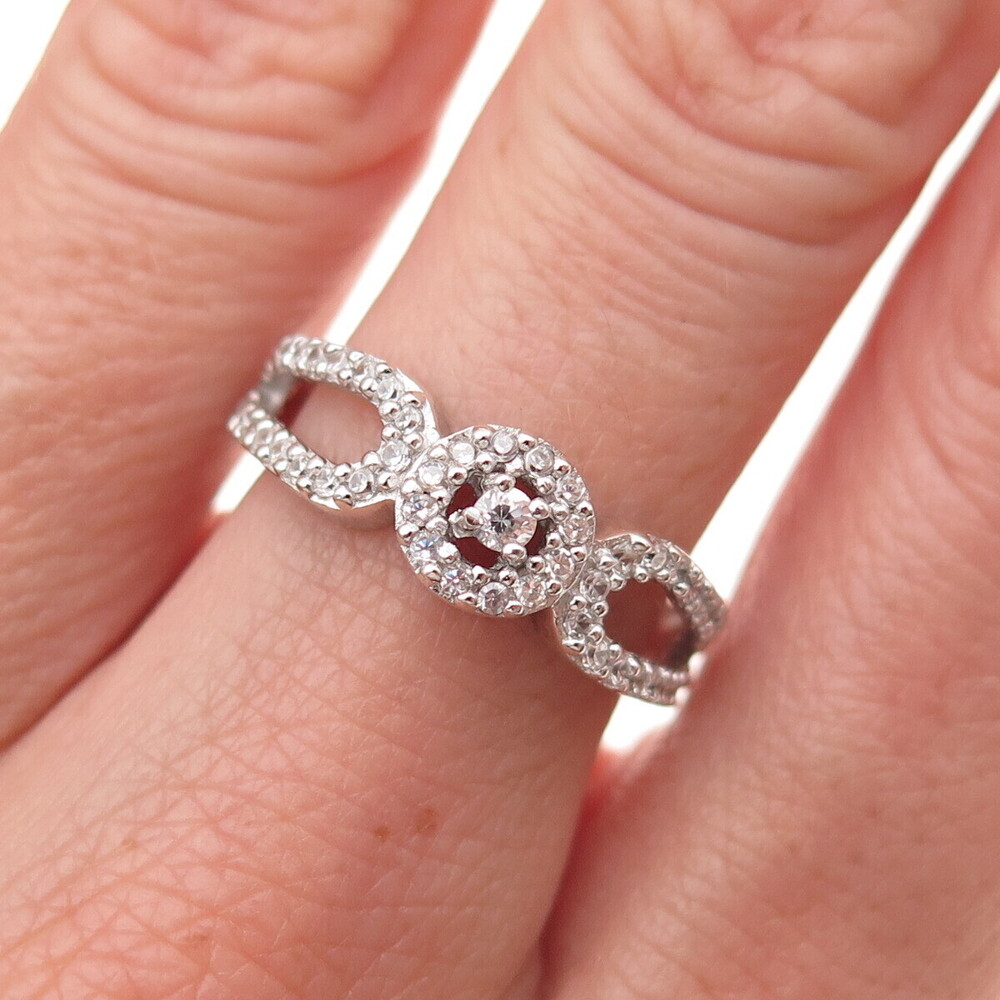 925 Sterling Silver Round-Cut C Z Ring Size 6.75